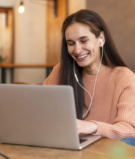 Curso on-line oferece 60 mil bolsas na área de tecnologia e inteligência artificial