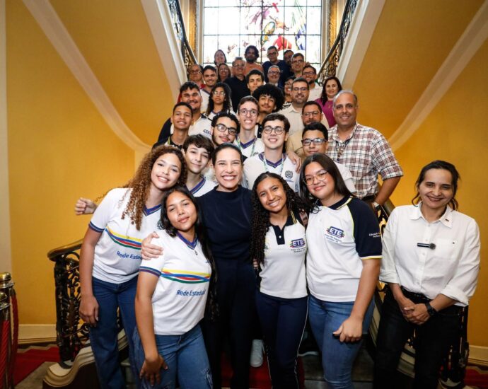 Inova CRIA: Governo de Pernambuco leva estudantes para imersão de tecnologia e inovação em Portugal