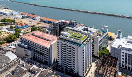 Silos centenários renascem como marco de moradia e inovação no Bairro do Recife (Imagem: Moura Dubeux/Divulgação)