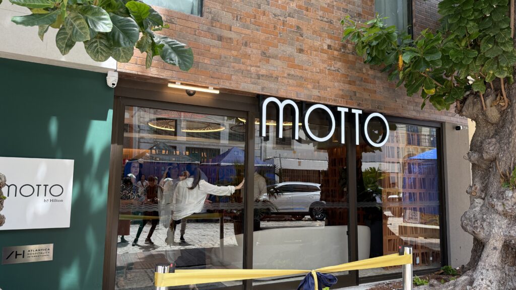 Primeira unidade do Motto by Hilton do Brasil foi inaugurado no Bairro do Recife (Crédito: Itawan Silva/Porto Digital)