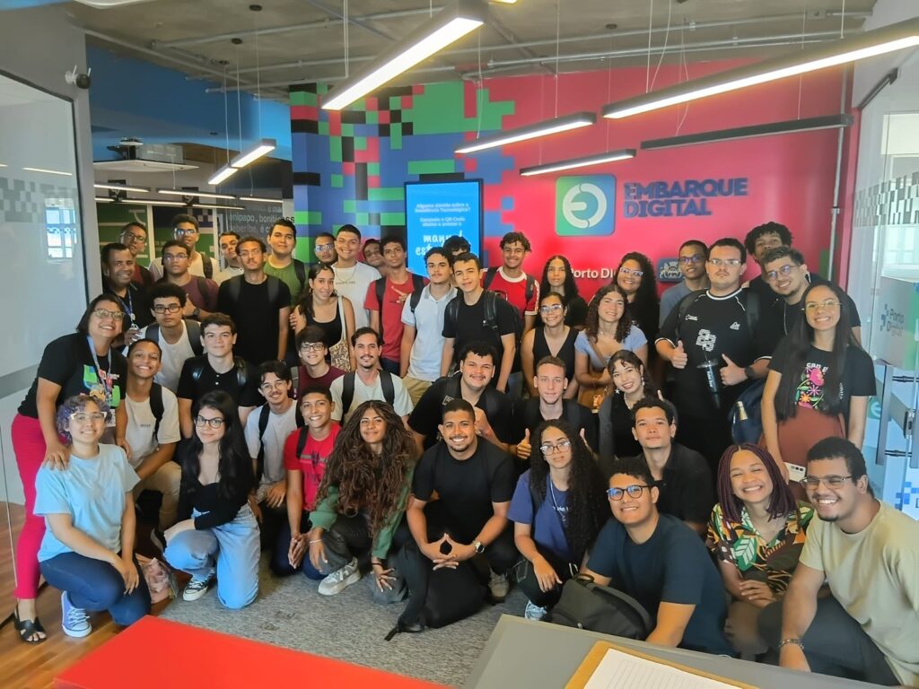 Integrantes da 10ª turma do Embarque Digital (Crédito: Marjourie Côrrea/Porto Digital)