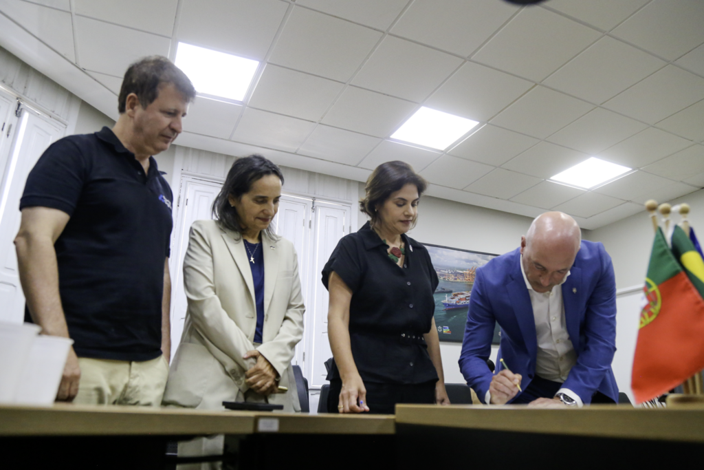 Prefeitura de Aveiro e Governo de Pernambuco assinam parceria (Crédito: PC Pereira/Porto Digital)