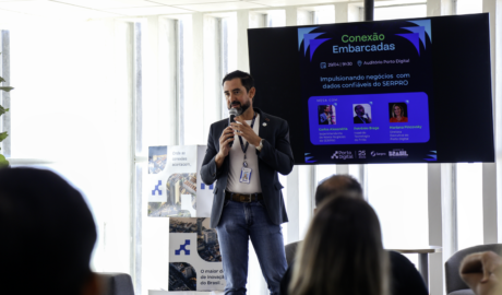Carlos Alexandria apresenta benefício para embarcadas durante o Conexão Embarcadas
