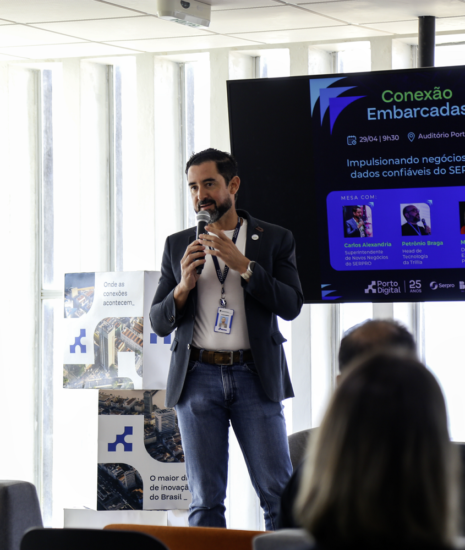 Carlos Alexandria apresenta benefício para embarcadas durante o Conexão Embarcadas