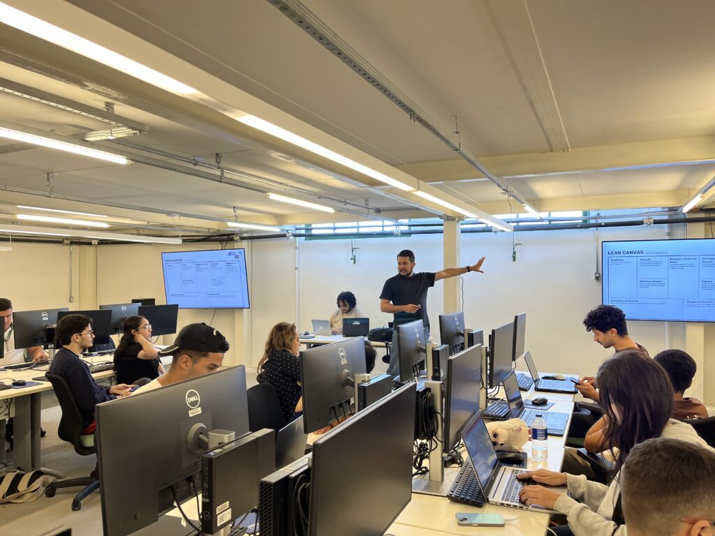 Estudantes da UFPE e UPE chegam à 10ª semana da formação empreendedora no Porto Digital Caruaru e realizam rodada de pitches (Crédito: Porto Digital)